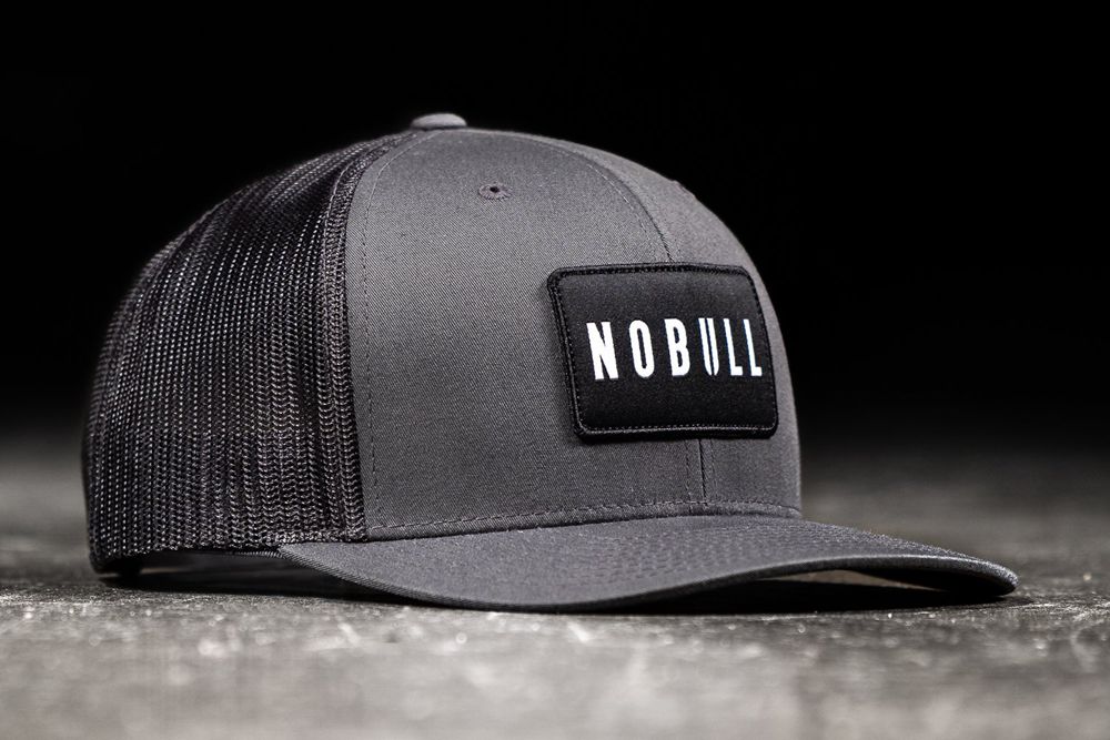 Casquettes NOBULL Grise Foncé - NOBULL Curved-Brim Trucker,France (6758-BYFWO)